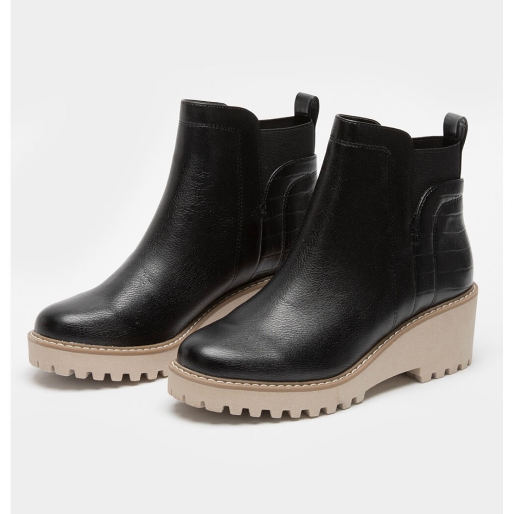 DV By DOLCE VITA Rielle Womens Chelsea Wedge Boots 7 NWOB